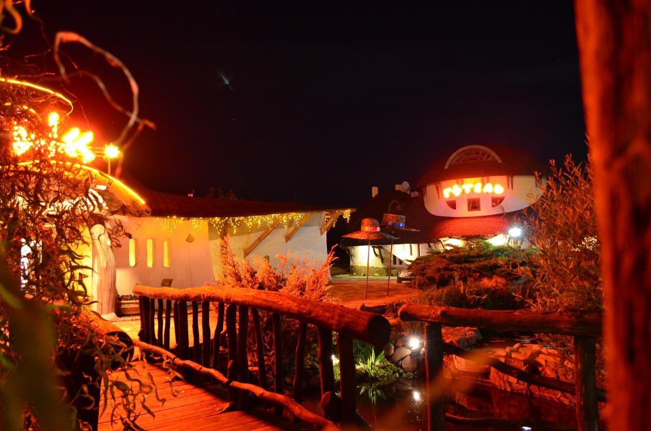 Hotel Veles Zolotonosha Exterior foto